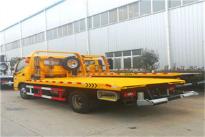 云城区附近拖车救援搭电