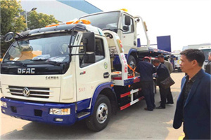 云城区汽车道路救援拖车价格